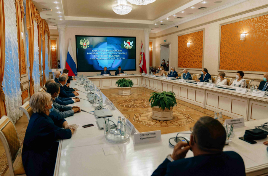 Директор Нововоронежской АЭС Владимир Поваров стал почётным гражданином Воронежской области