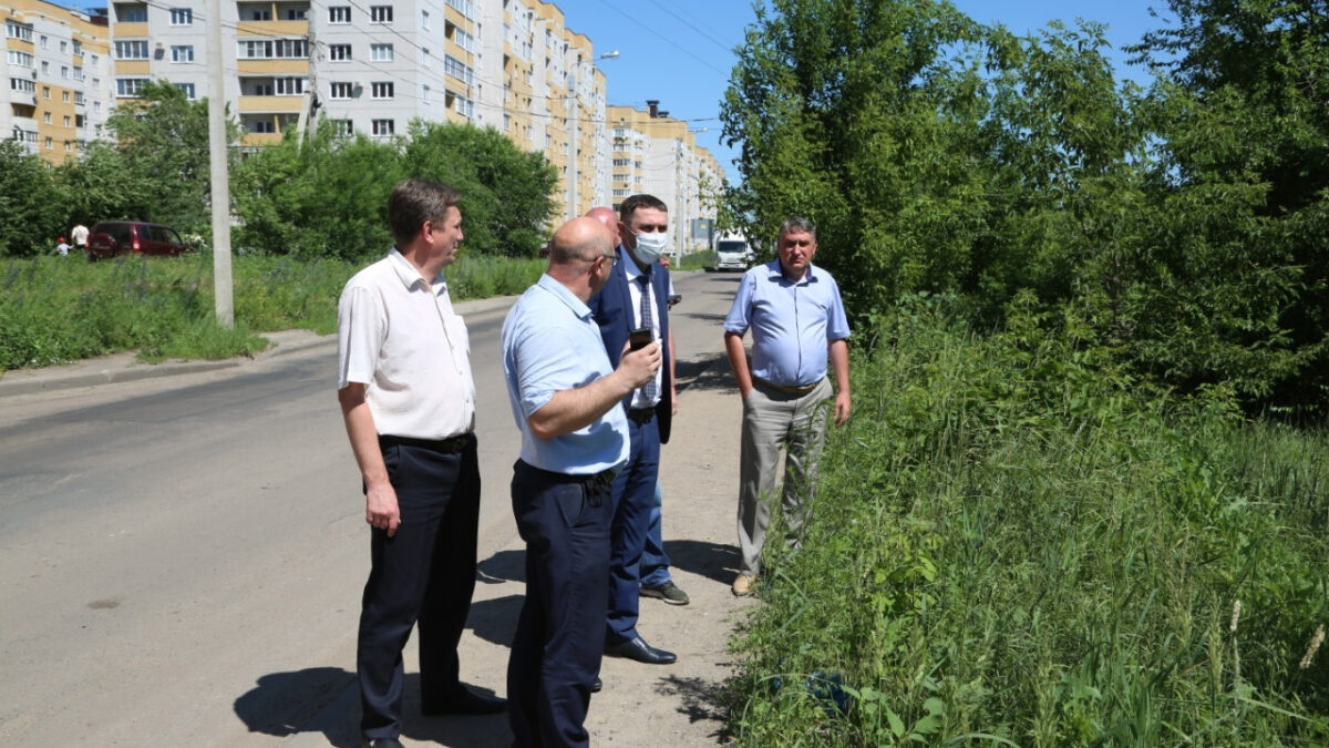 И.о.главы Воронежа осуществил проверку хода работ по ликвидации аварии на водоводе