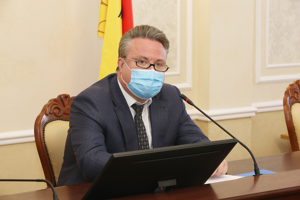 Мэр Воронежа встретился с горожанами, чьи дома пострадали при аварии на водоводе Мэрия Воронежа