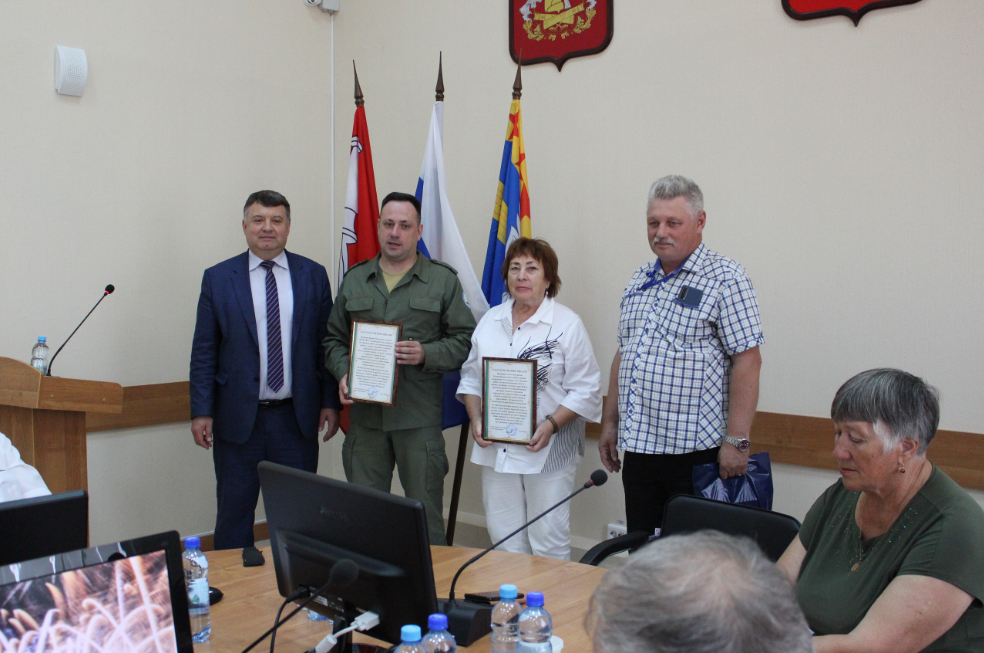 Поисковики Нововоронежской АЭС вернули награды в семьи фронтовиков Романа Пышкина и Нины Яновой