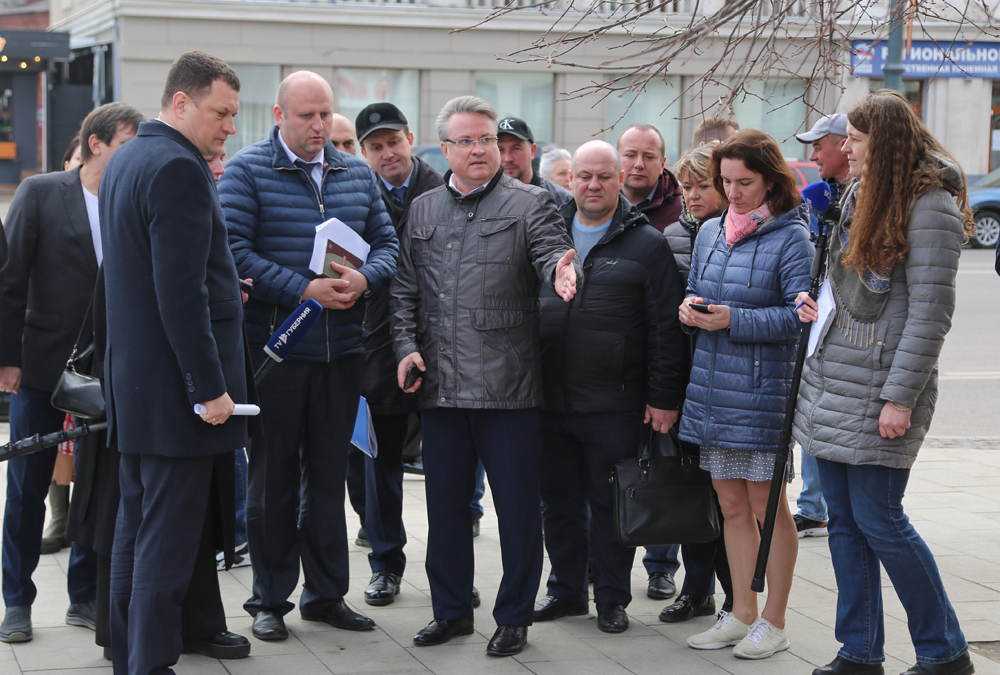 Мэр Воронежа: основную часть благоустройства проспекта Революции завершим к 1 мая