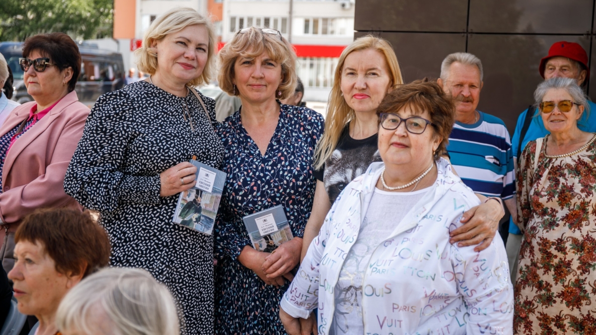 В День русского языка при поддержке атомщиков в Нововоронеже открыт памятник А.С.Пушкину