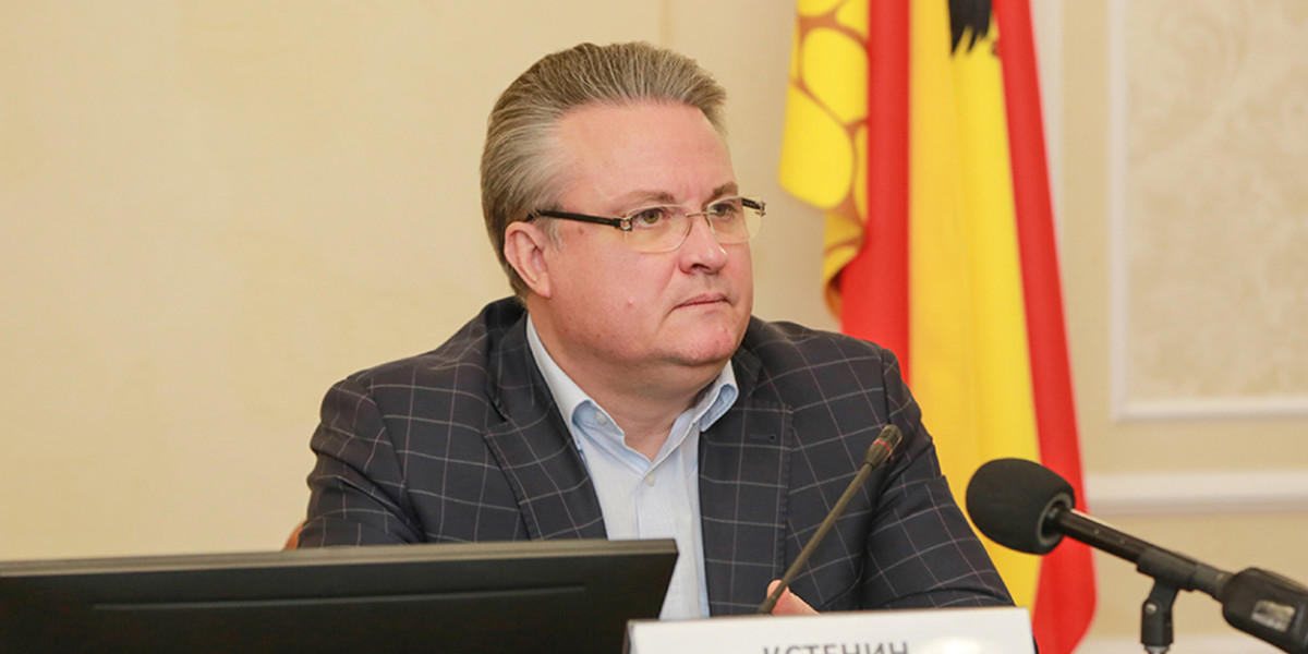 Воронежский мэр Вадим Кстенин провёл совещание по развитию объектов социальной сферы Мэрия Воронежа