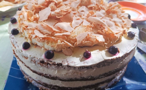 Когда не успеваю в магазин, а гости на пороге: ароматный пирог к чаю — всего 5 шагов Когда не успеваю в магазин, а гости на пороге: ароматный пирог к чаю — всего 5 шагов