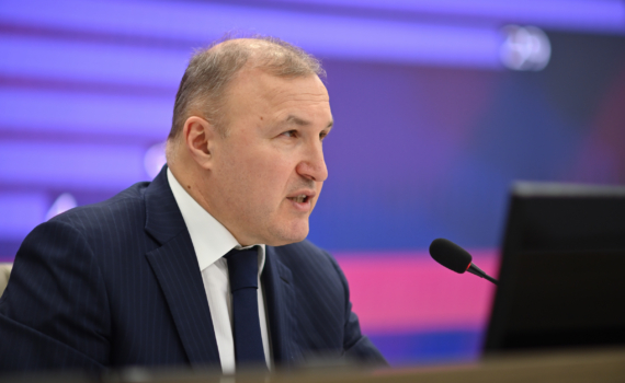 Глава Адыгеи провел планерное совещание Кабинета министров республики Глава Адыгеи провел планерное совещание Кабинета министров республики
